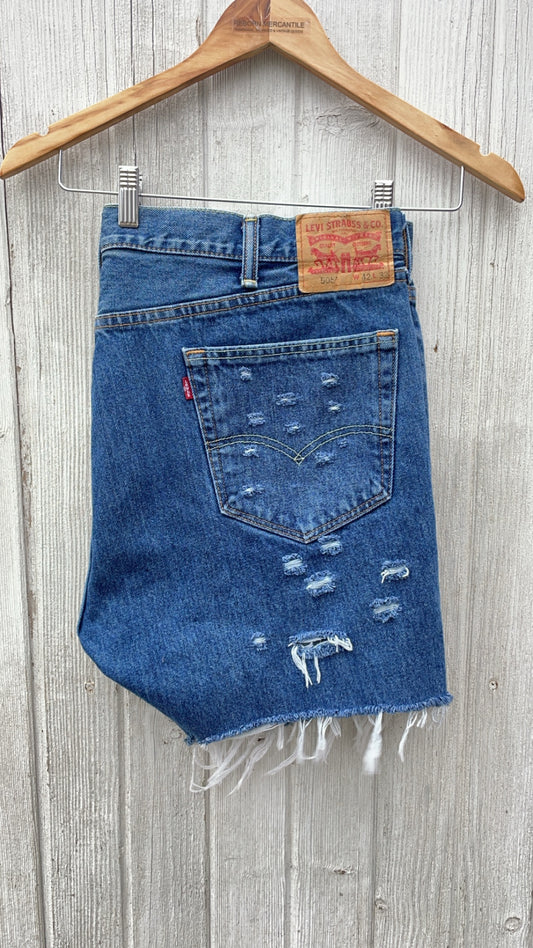 Levi's: 505 Cut Off Shorts